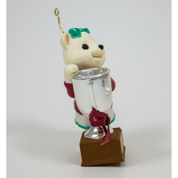 Hallmark KS Most Outstanding Mom Christmas Ornament 1994 - Picture 4 of 10